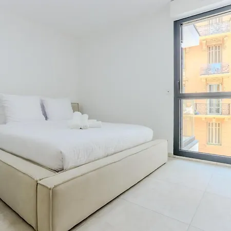 Apartment Charming Iii 2br Monaco